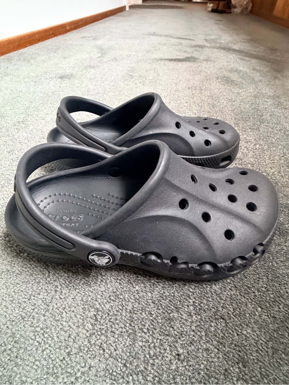 CROCS Kids Classic Clogs in Black